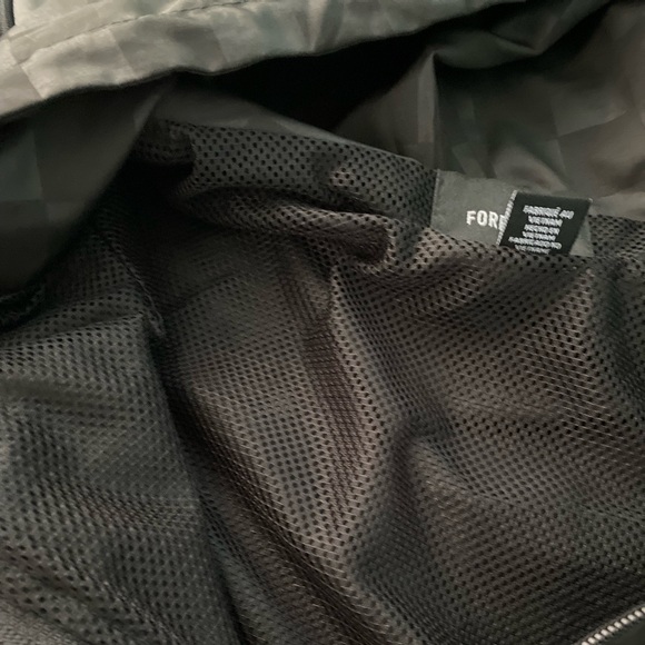 Lightweight Medium Forever 21 Windbreaker - Picture 2 of 3